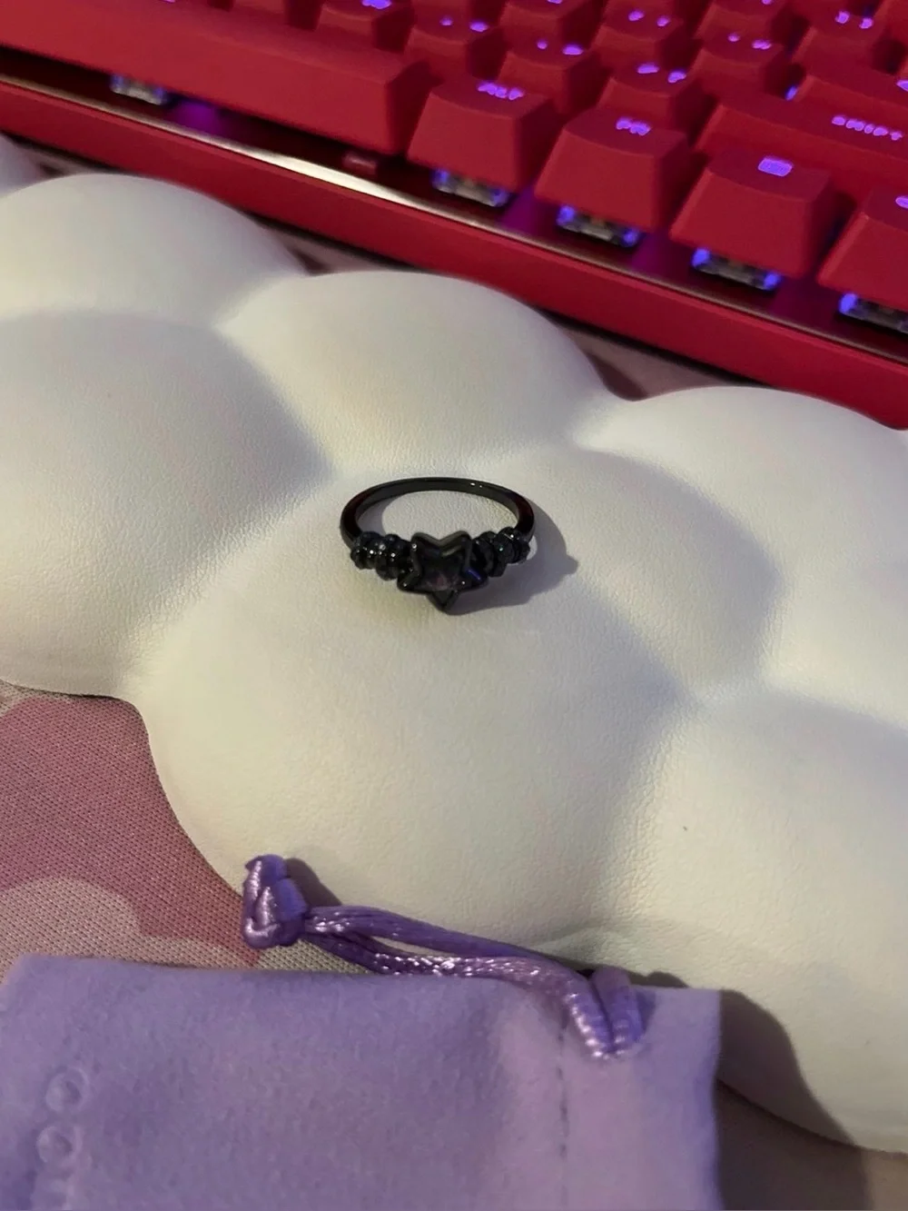 Oomiay size 9 onyx star ring black gold